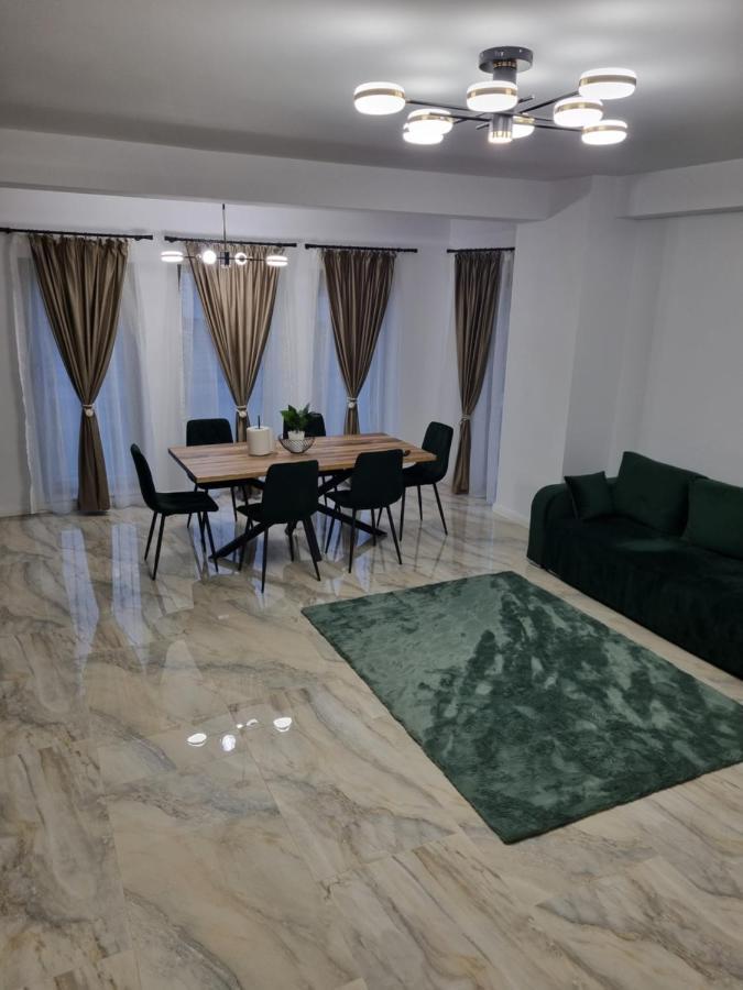 Apartament Mihai Cassas Residence Крайова Екстер'єр фото