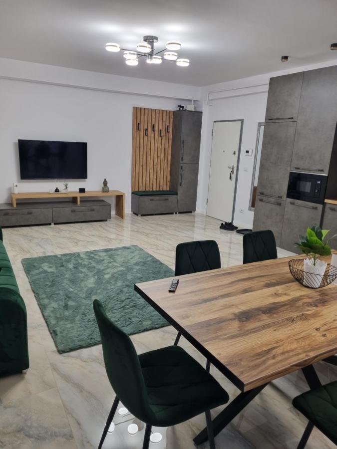 Apartament Mihai Cassas Residence Крайова Екстер'єр фото